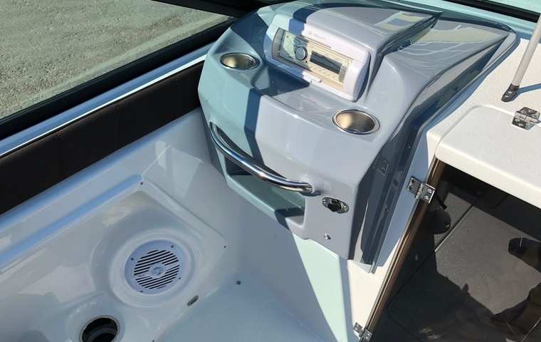 Velvette 20 Image (2019)