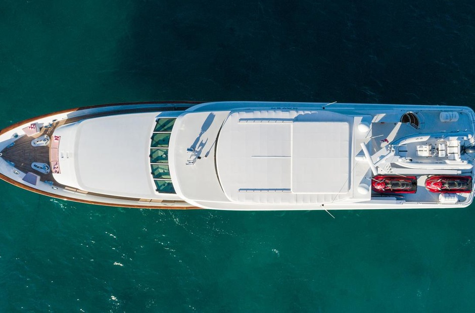 Trinity Yachts Pursuit