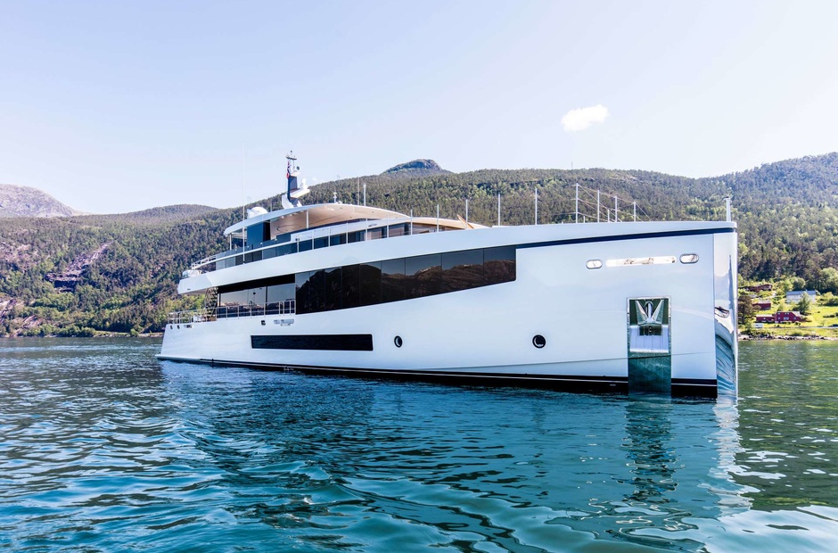 Feadship Kamino