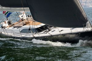 Southern Wind SW82 Raised Saloon