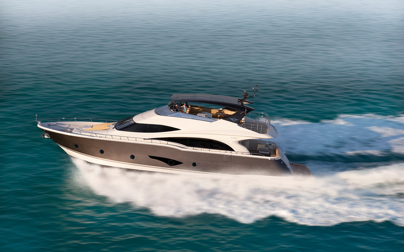 Marquis 720 Fly Bridge