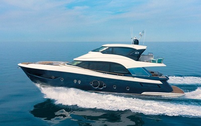Monte Carlo Yachts 76 Skylounge