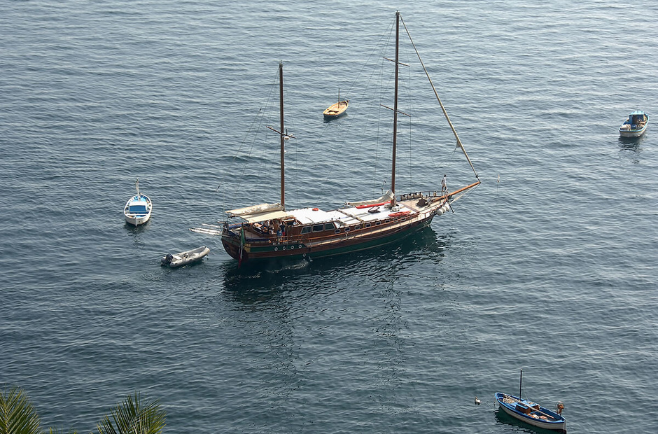 Custom Boats Mariagiovanna