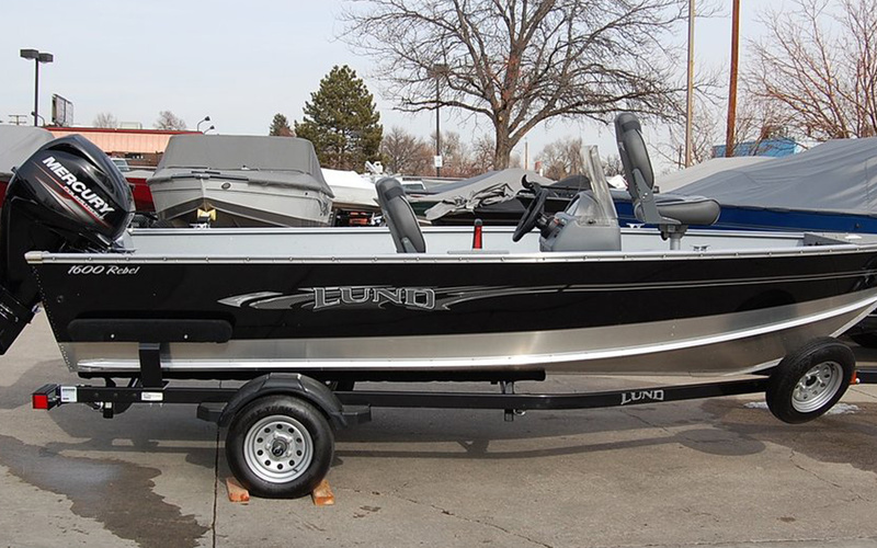 Lund 1600 Rebel
