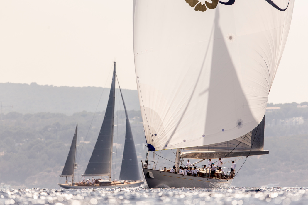 The most fierce struggle took place in class B. There were three different winners in the last three races in this fleet. Topaz's advantage over the 2018 champion, the 39.5m Camper & Nicholson J-Class Velsheda, was only one point. «We always go nose to nose, we like to start together. We play fair, but we compete as hard»as we can,