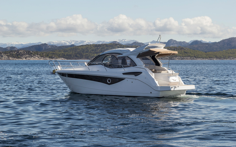 Galeon 305 HTS