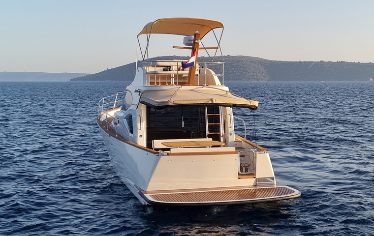 Monachus Issa 45 Fly (2024)