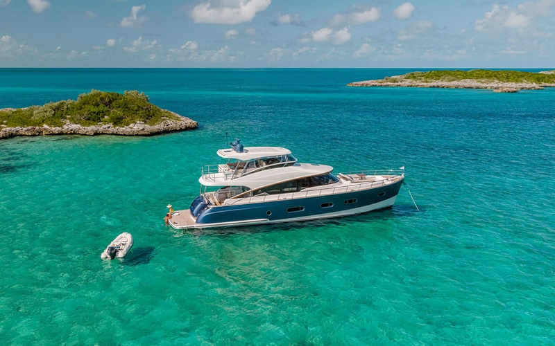 Riviera Belize 66 Daybridge