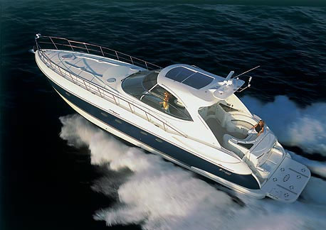 Cruisers Yachts 560 Express