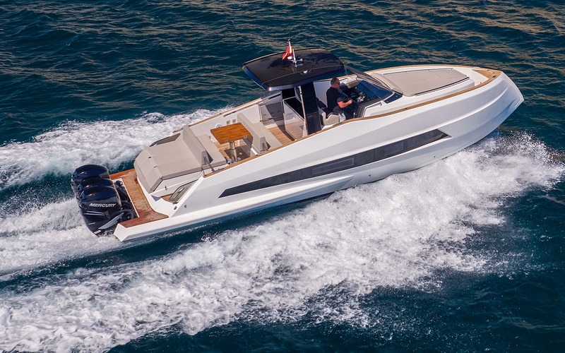 Astondoa 377 Coupe Outboard