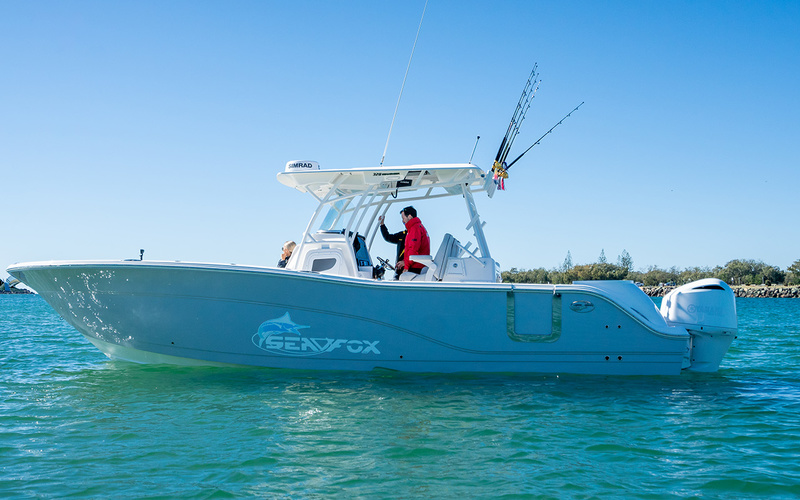 Sea Fox 328 Commander