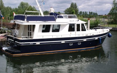 De Alm Almtrawler 1320 AD
