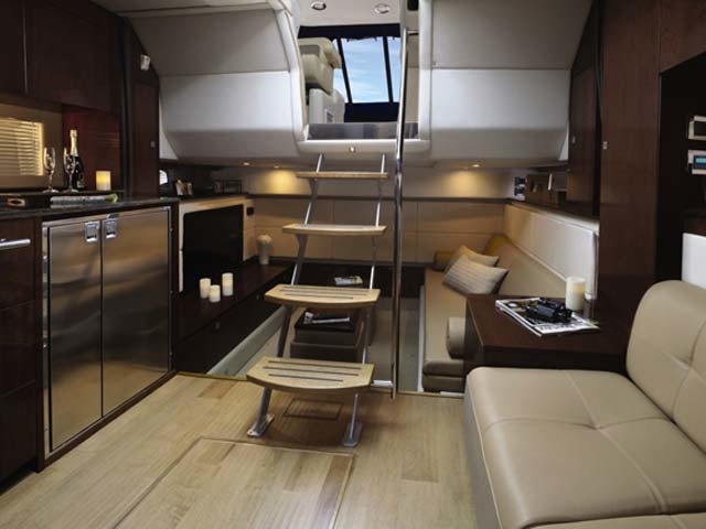 Sea Ray 450 Sundancer