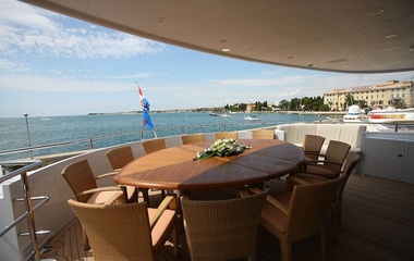 Heesen Agram