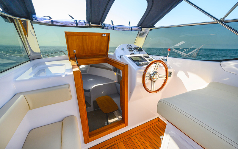 Mimi Libeccio 9.0 cabin