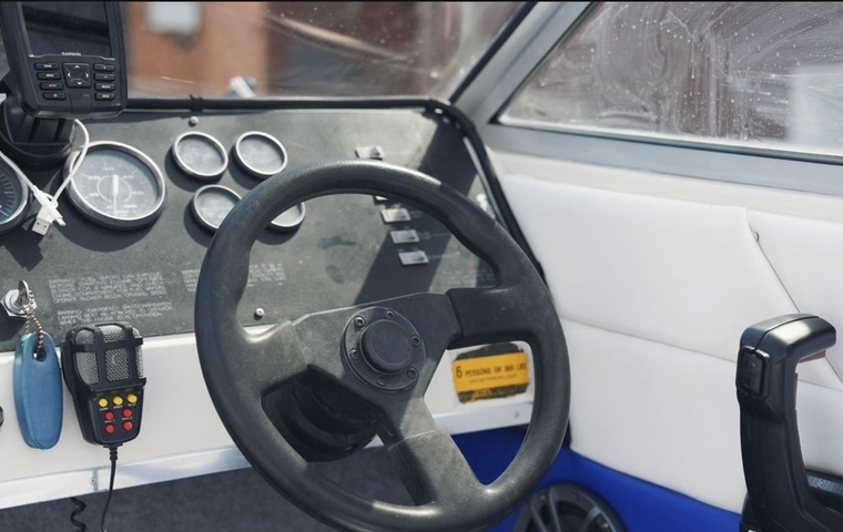 Bayliner 1952 Capri (1995)
