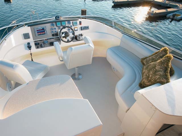 Carver 47 Motor Yacht