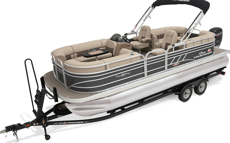 Sun Tracker Party Barge 22 DLX