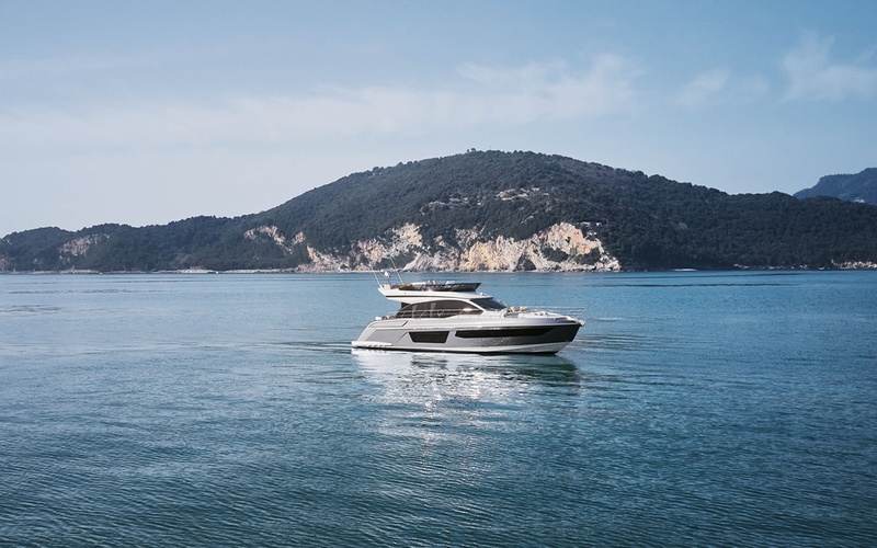 Azimut 53