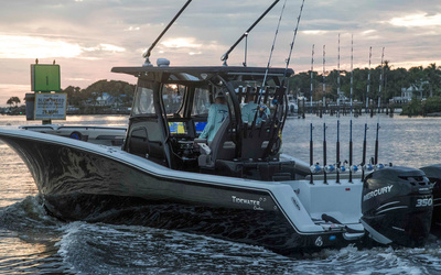 TideWater 320 CC Adventure