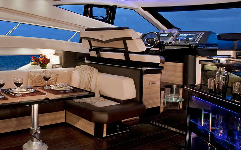 Marquis 500 Sport Yacht