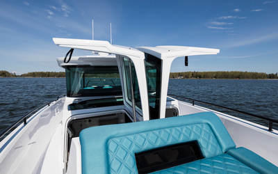 Axopar 37 XC Cross Cabin