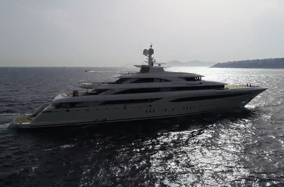Golden Yachts  O'ptasia