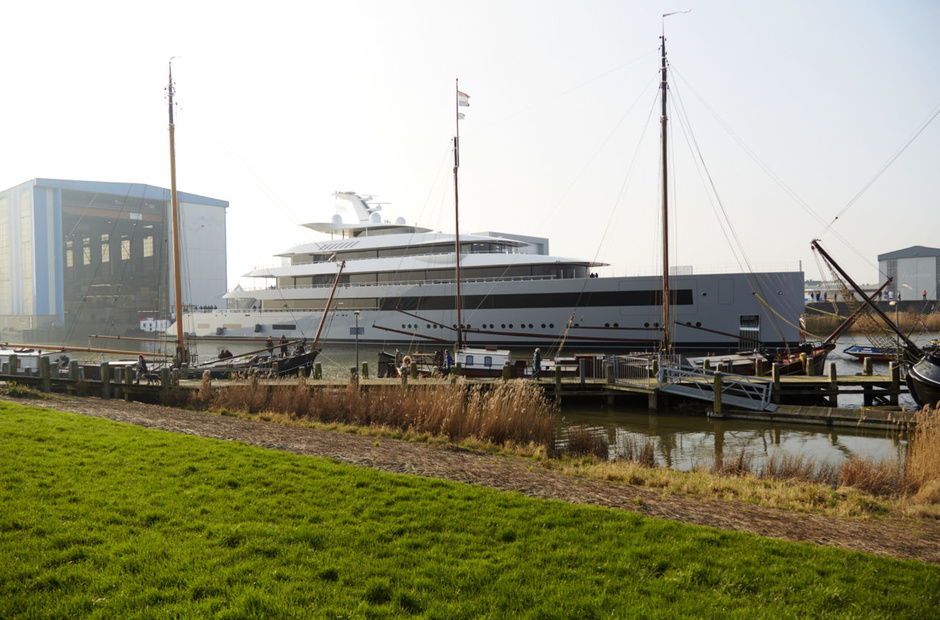 Feadship Moonrise