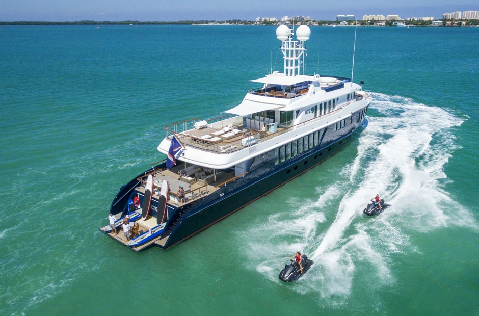 Turquoise Yachts  Dede
