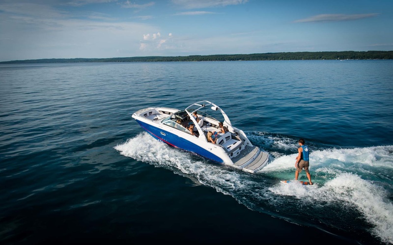 Four Winns HD 240 Surf