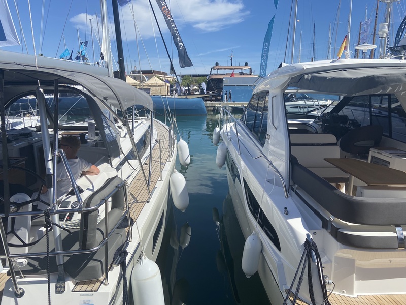 Sailing and motor boats by Beneteau