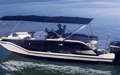 Bayliner Element XR7