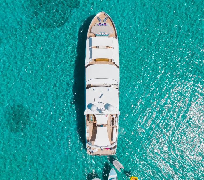 Mengi-Yay Yachts Curfew II