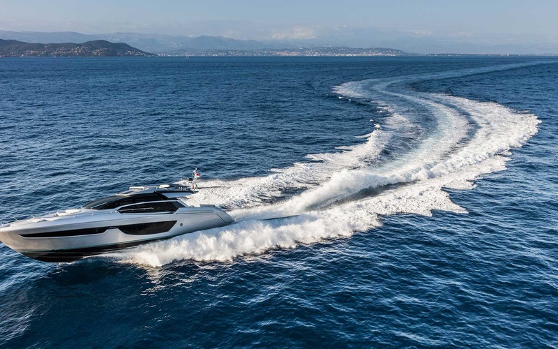 Riva 76' Perseo