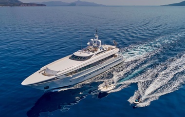 Heesen Alma