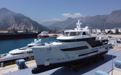 Bering 145