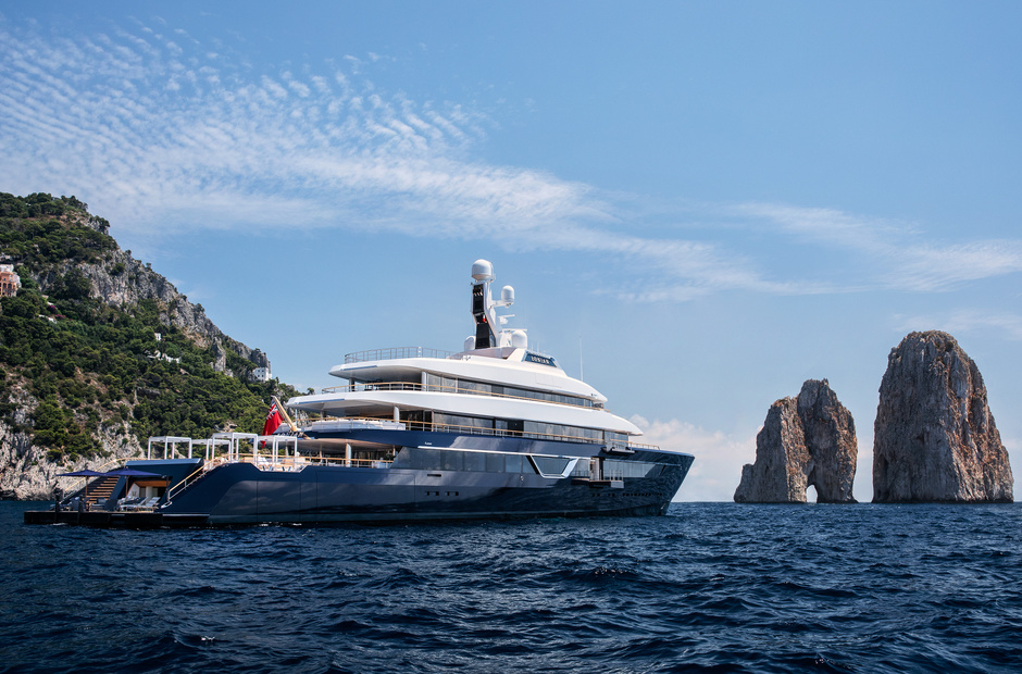 Feadship Lonian