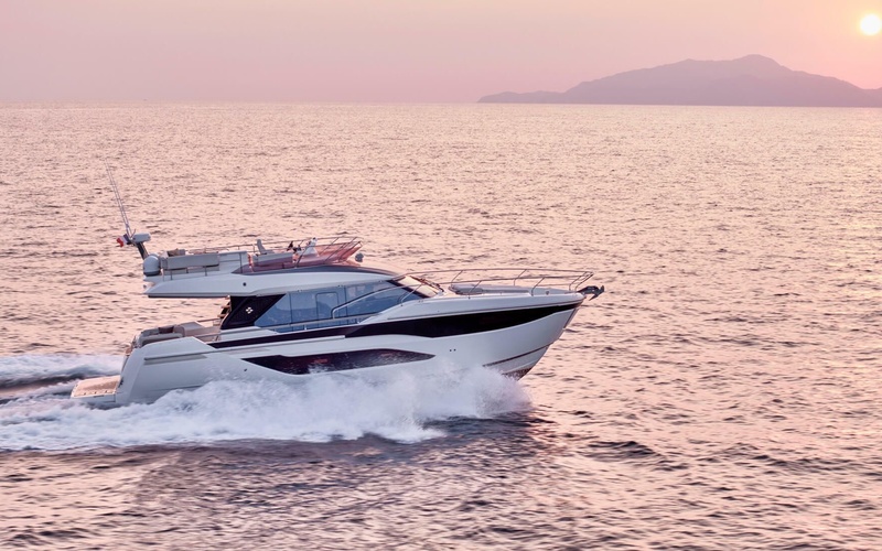 Prestige F4