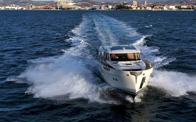 Greenline 48 Coupe