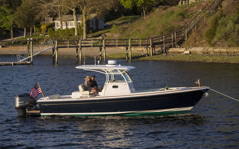 Hunt 32 Center Console