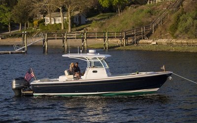 Hunt 32 Center Console