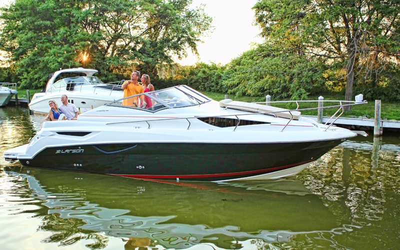 Larson Cabrio 285