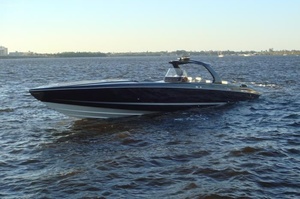 Nor-tech 5000 Cuddy