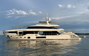 Azimut Bora Gora