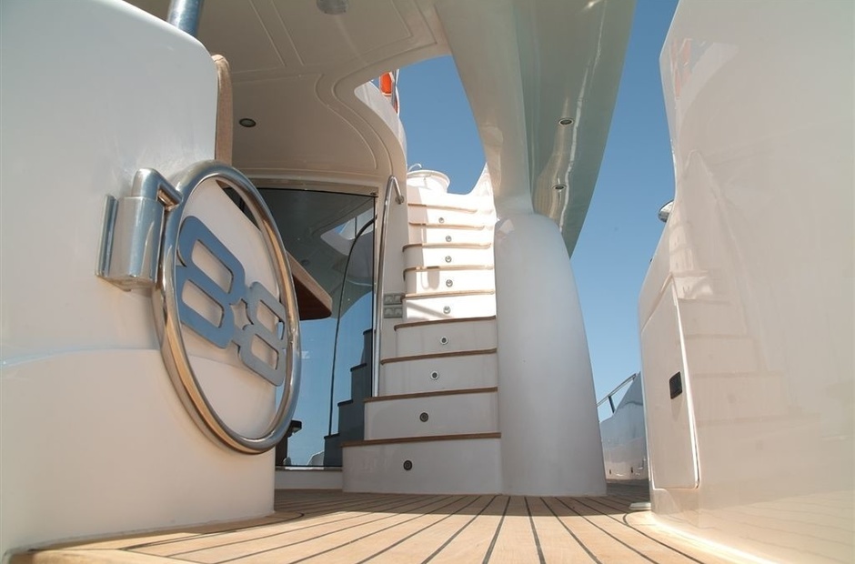 Gulf Craft Majesty 88