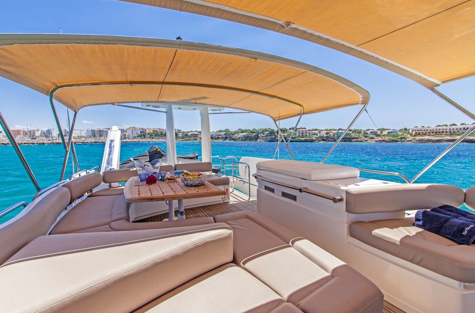 Fairline Nirvana