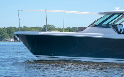 Tiara 43 LS
