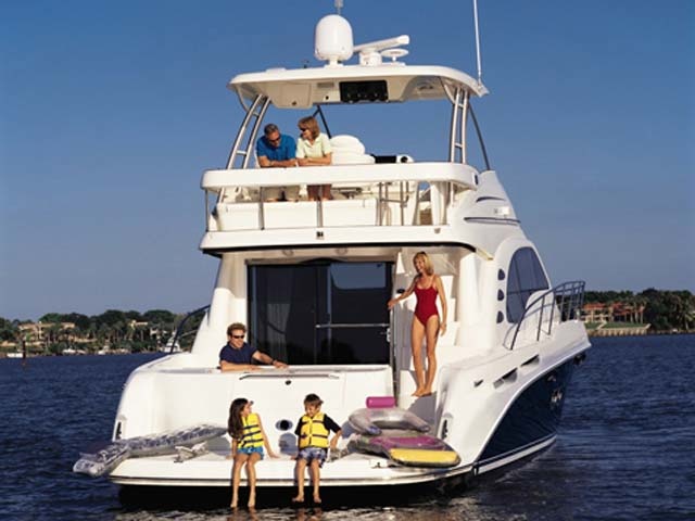 Sea Ray 580 Sedan Bridge