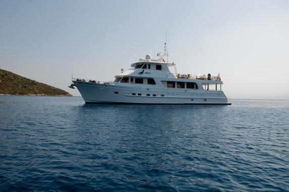Outer Reef  860 DBMY