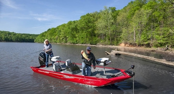 Crestliner 17 Storm